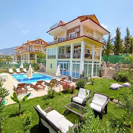Alpine At Hisaroenue Oeluedeniz Ovacik 6+2, 12 People * Fethiye