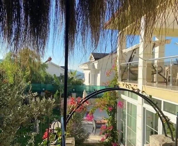 Alpine At Hisaroenue Oeluedeniz Ovacik 6+2, 12 People Villa *