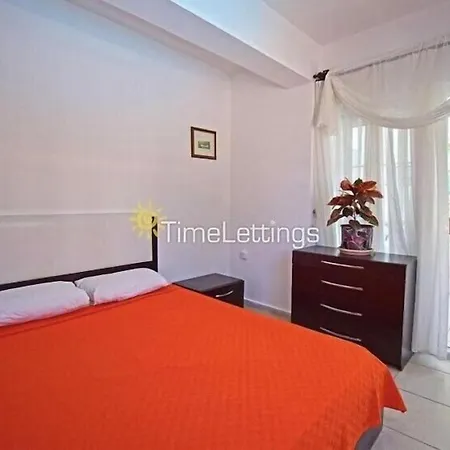 Alpine At Hisaroenue Oeluedeniz Ovacik 6+2, 12 People Vilă Fethiye